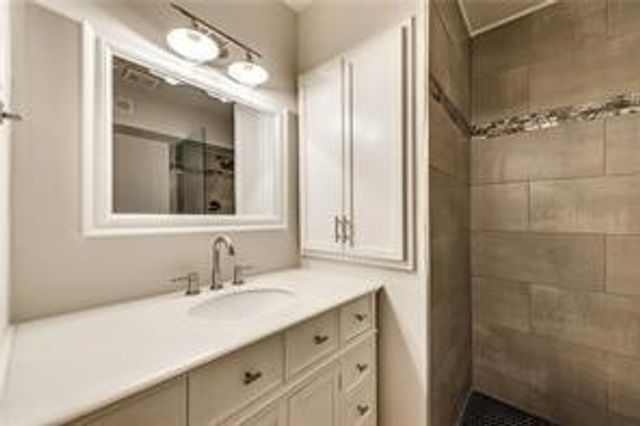 6015 E University Boulevard 227, Dallas, TX 75206