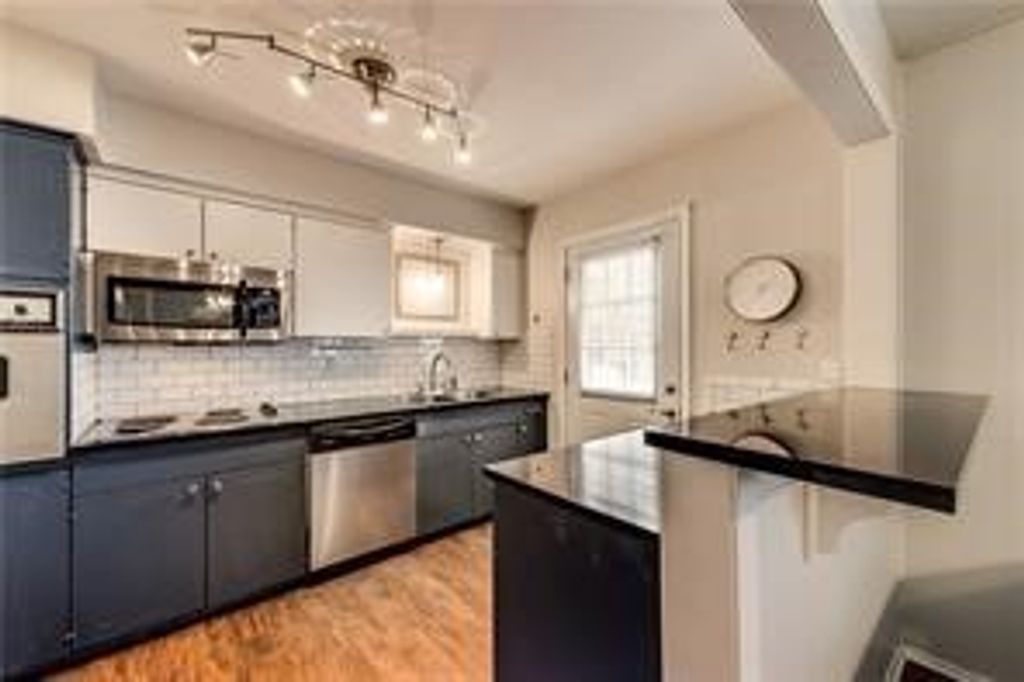6015 E University Boulevard 227, Dallas, TX 75206