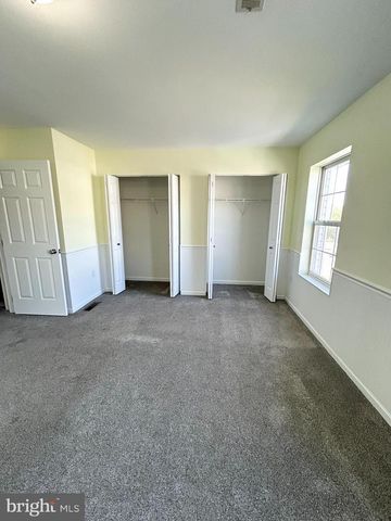 15 RED BARBERRY DR, Etters, PA 17319