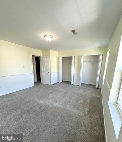 15 RED BARBERRY DR, Etters, PA 17319