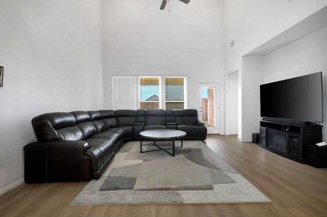 413 Breeds Hill Road, Little Elm, TX 75068