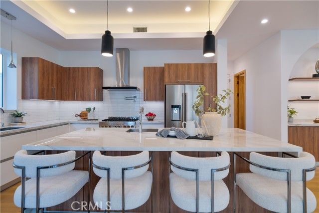 2212 Gates Avenue B, Redondo Beach, CA 90278