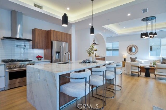 2212 Gates Avenue B, Redondo Beach, CA 90278