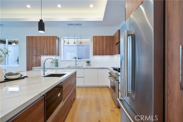 2212 Gates Avenue B, Redondo Beach, CA 90278