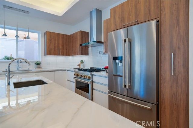 2212 Gates Avenue B, Redondo Beach, CA 90278