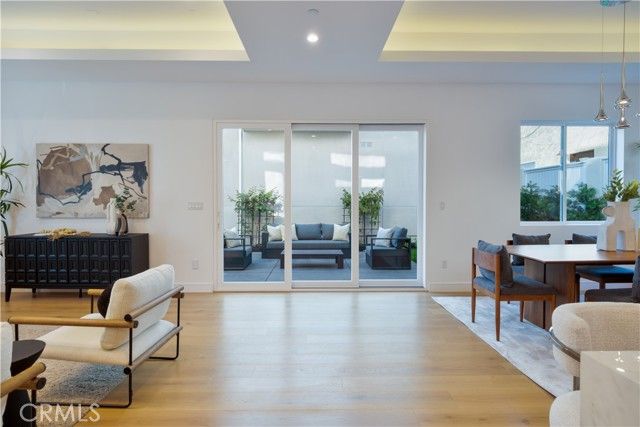 2212 Gates Avenue B, Redondo Beach, CA 90278