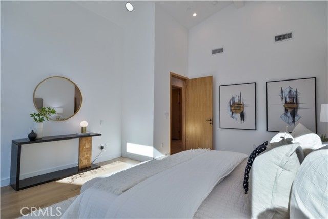 2212 Gates Avenue B, Redondo Beach, CA 90278