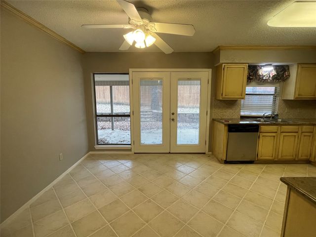 1807 Chittam Drive, Euless, TX 76039