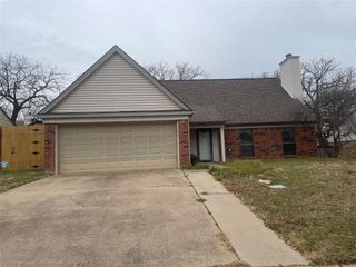 1807 Chittam Drive, Euless, TX 76039