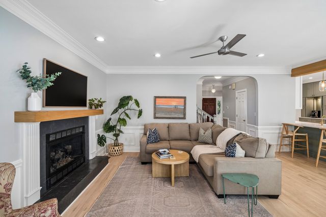 711 Gate Post Drive, Mount Pleasant, SC 29464