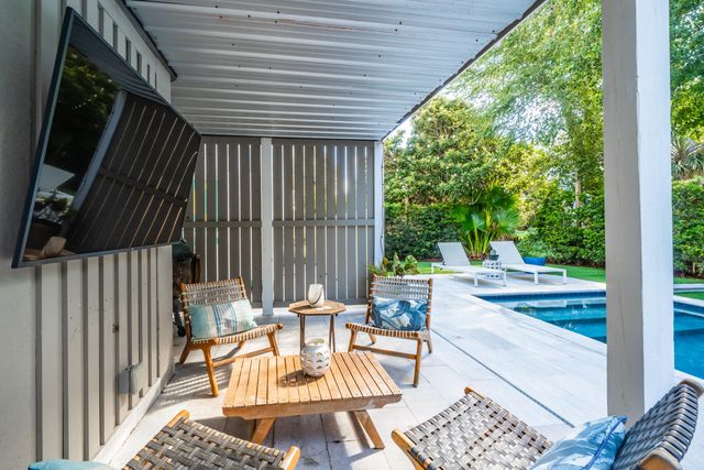 711 Gate Post Drive, Mount Pleasant, SC 29464