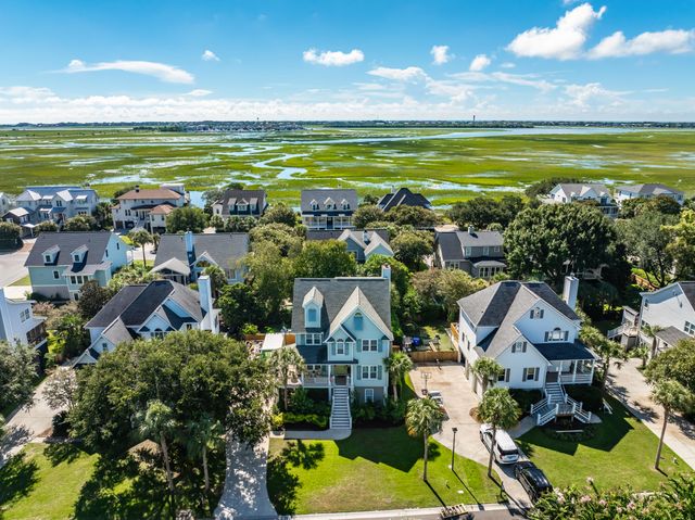 711 Gate Post Drive, Mount Pleasant, SC 29464