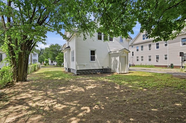 53 Devens St, Springfield, MA 01151