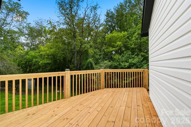 419 Rockyford Street, Morganton, NC 28655