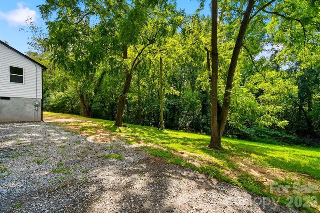 419 Rockyford Street, Morganton, NC 28655