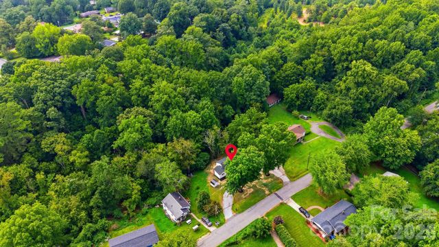 419 Rockyford Street, Morganton, NC 28655