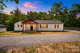 419 Rockyford Street, Morganton, NC 28655