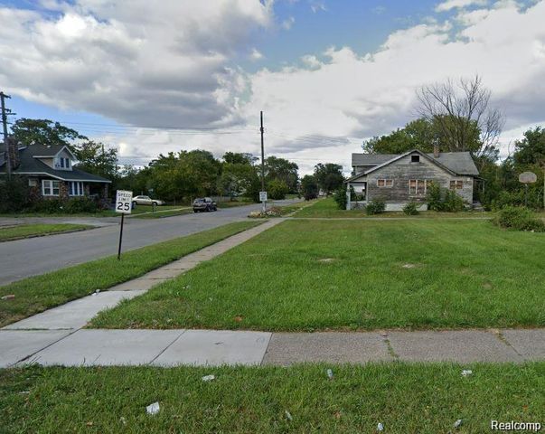 1003 E State Fair, Detroit, MI 48203