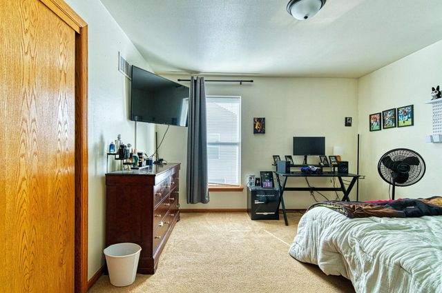 502 N 6TH STREET, Waterford, WI 53185