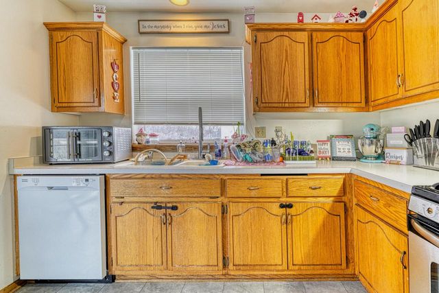 502 N 6TH STREET, Waterford, WI 53185