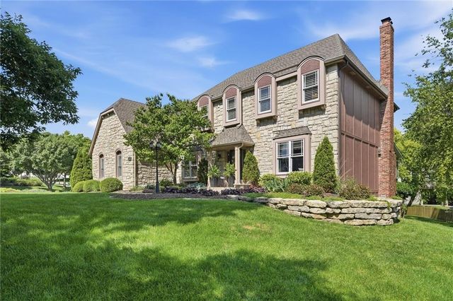 12724 Catalina Street, Leawood, KS 66209