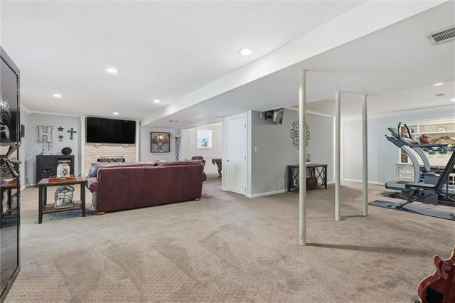 12724 Catalina Street, Leawood, KS 66209