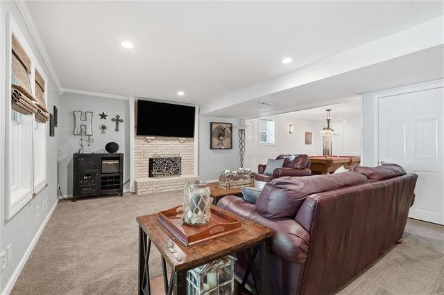 12724 Catalina Street, Leawood, KS 66209
