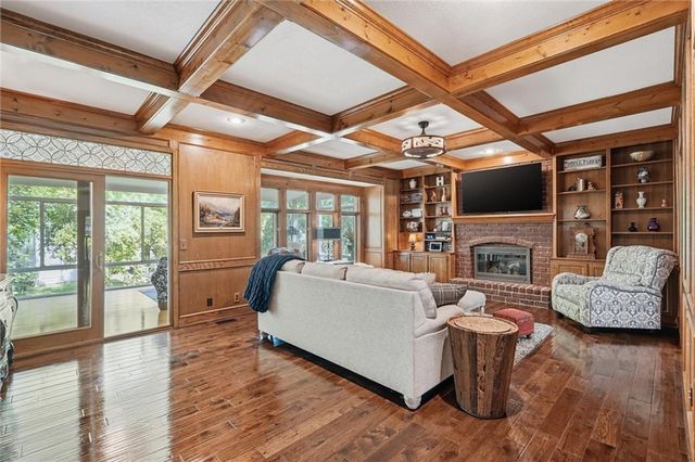 12724 Catalina Street, Leawood, KS 66209