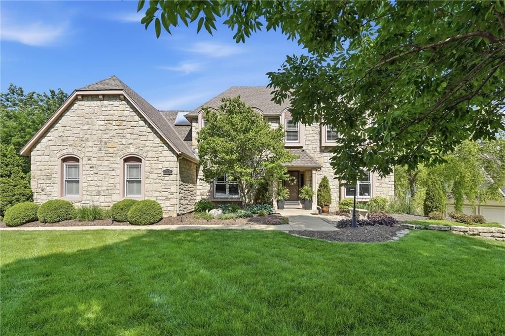 12724 Catalina Street, Leawood, KS 66209