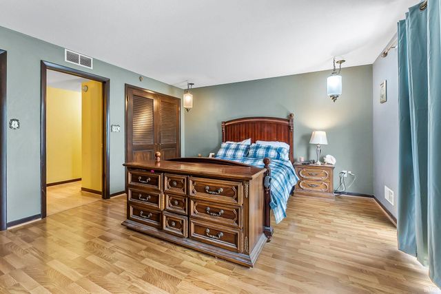 1426 Lakewood Drive, Fort Wayne, IN 46819