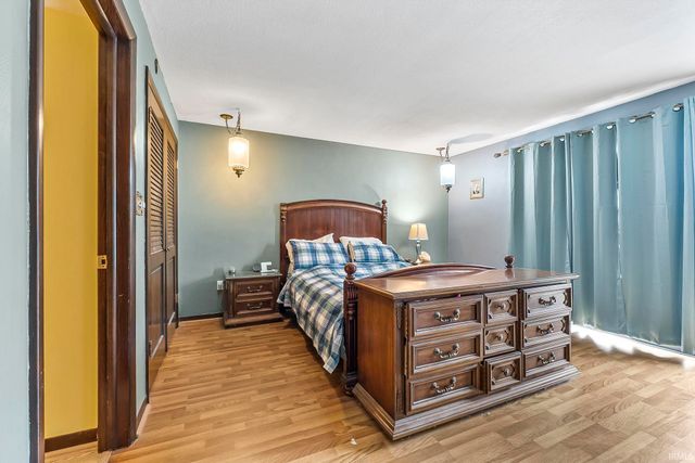 1426 Lakewood Drive, Fort Wayne, IN 46819