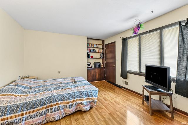 1426 Lakewood Drive, Fort Wayne, IN 46819