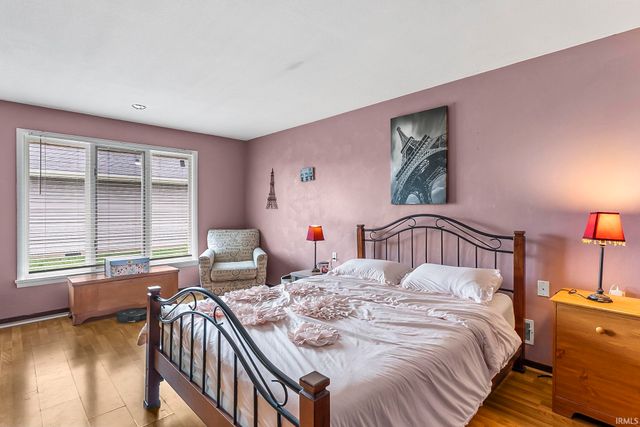 1426 Lakewood Drive, Fort Wayne, IN 46819