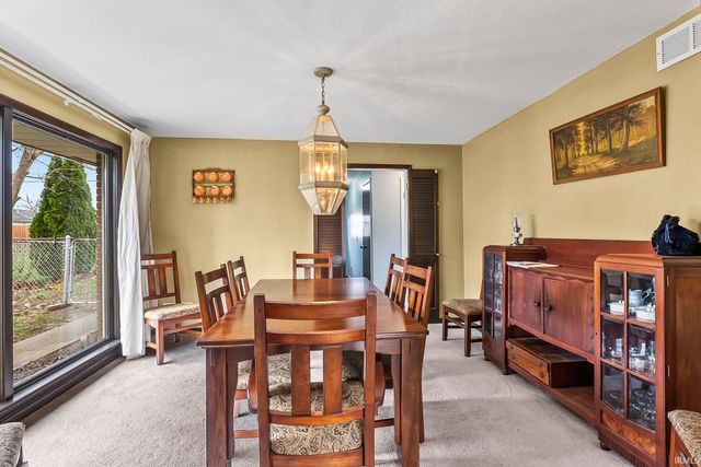 1426 Lakewood Drive, Fort Wayne, IN 46819