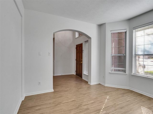 10723 Fletcher Bridge Lane, Sugar Land, TX 77498