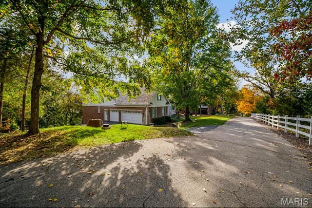 237 Saint Andrews Drive, St Albans, MO 63073