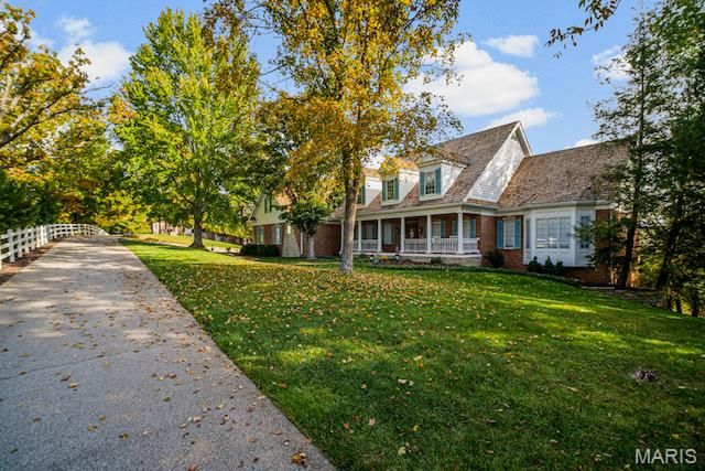 237 Saint Andrews Drive, St Albans, MO 63073