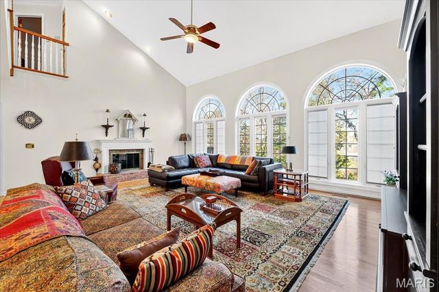 237 Saint Andrews Drive, St Albans, MO 63073