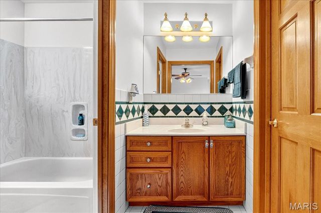 237 Saint Andrews Drive, St Albans, MO 63073