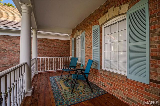 237 Saint Andrews Drive, St Albans, MO 63073