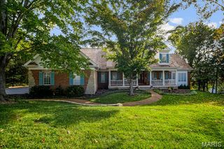 237 Saint Andrews Drive, St Albans, MO 63073