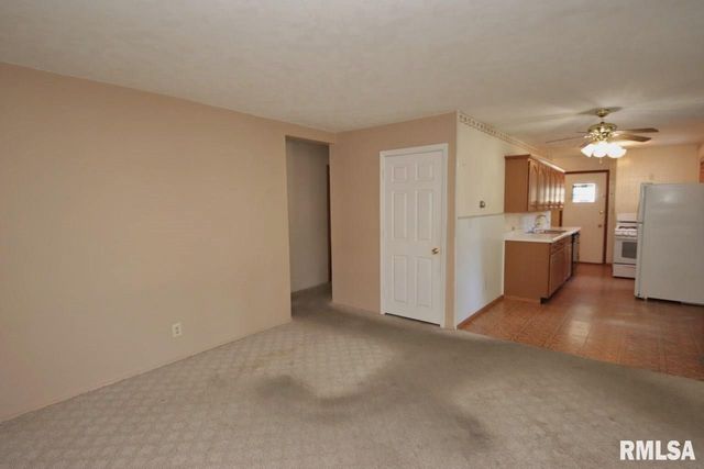 305 MANOR Street, Pekin, IL 61554