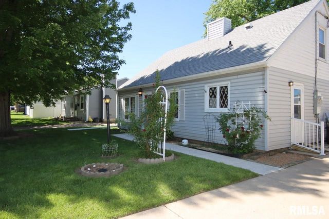 305 MANOR Street, Pekin, IL 61554