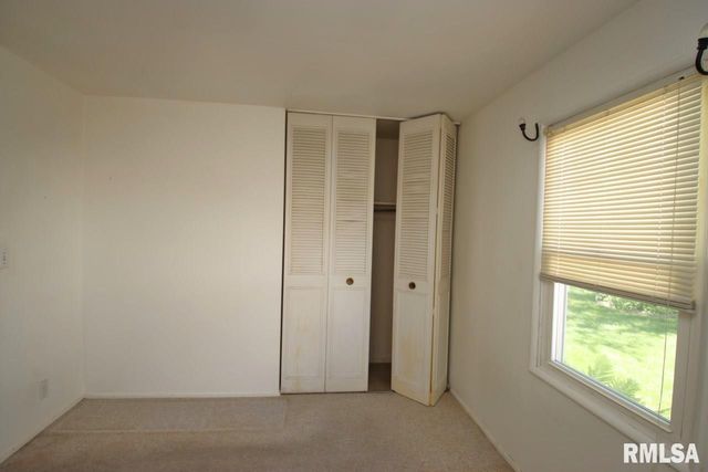 305 MANOR Street, Pekin, IL 61554