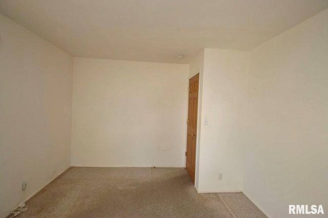 305 MANOR Street, Pekin, IL 61554