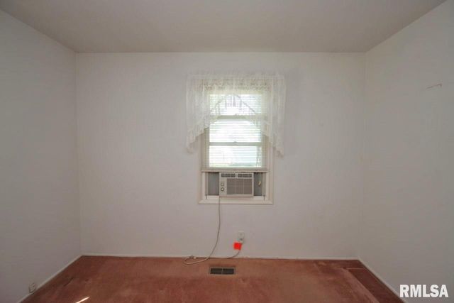 305 MANOR Street, Pekin, IL 61554