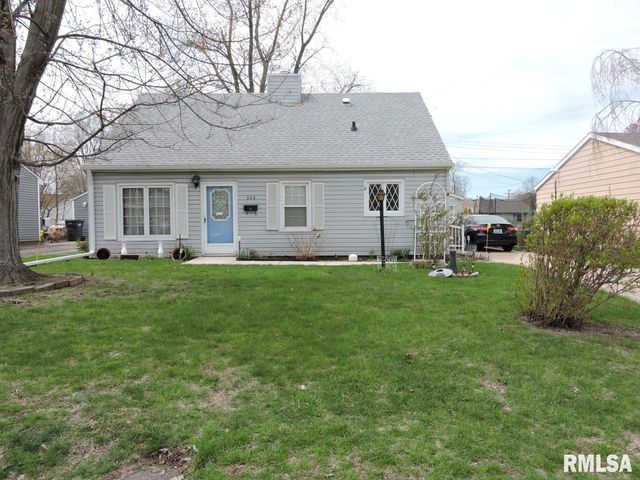 305 MANOR Street, Pekin, IL 61554
