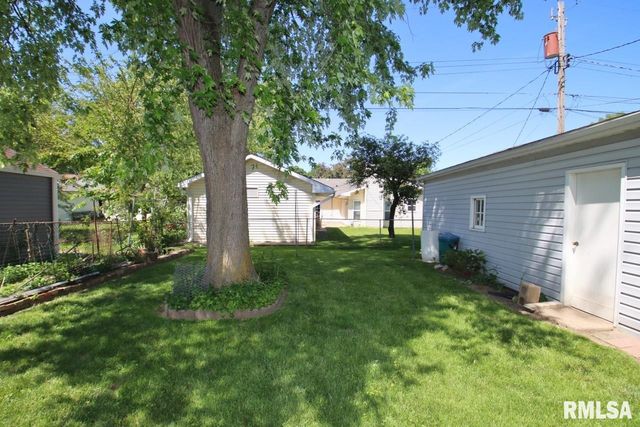 305 MANOR Street, Pekin, IL 61554