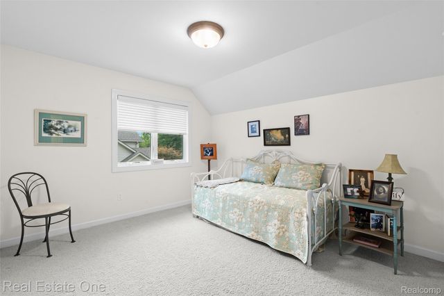 16048 Pine Bluff Court, Fenton Charter Township, MI 48430