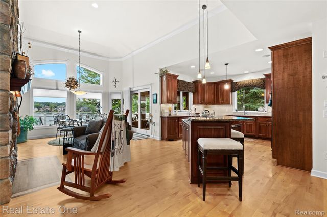 16048 Pine Bluff Court, Fenton Charter Township, MI 48430